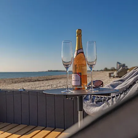 Strand Lounge Kronsgaard Buitenkant foto